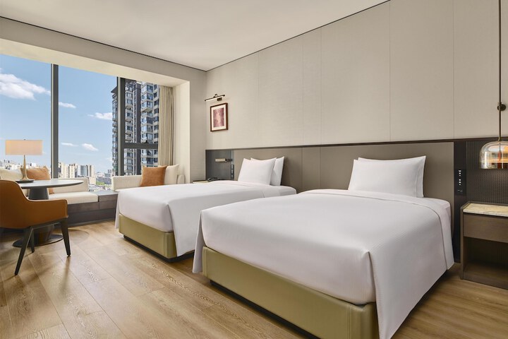 Room 55 of 93