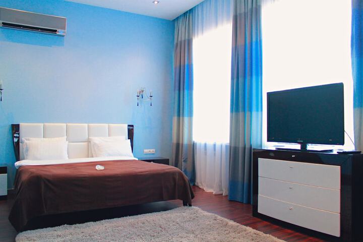Room 19 of 53