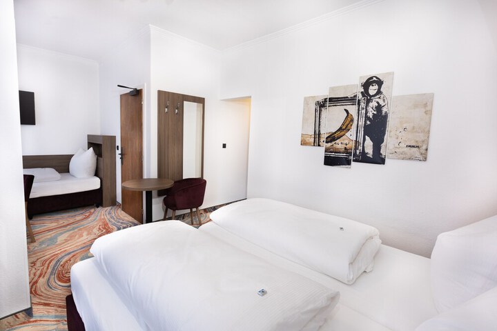 Room 41 of 84