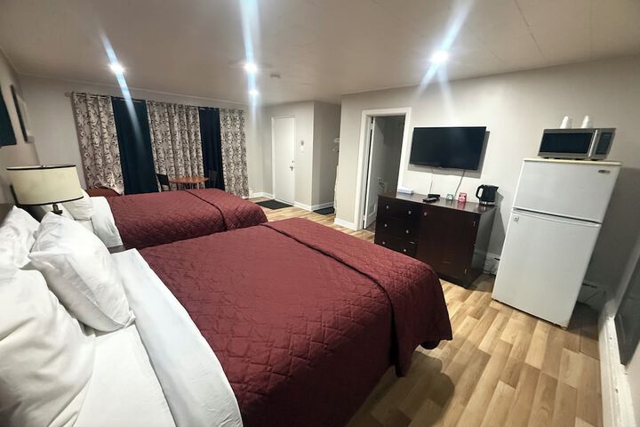 Room 9 of 27
