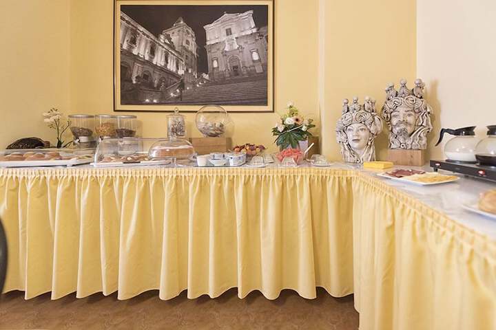 Breakfast area