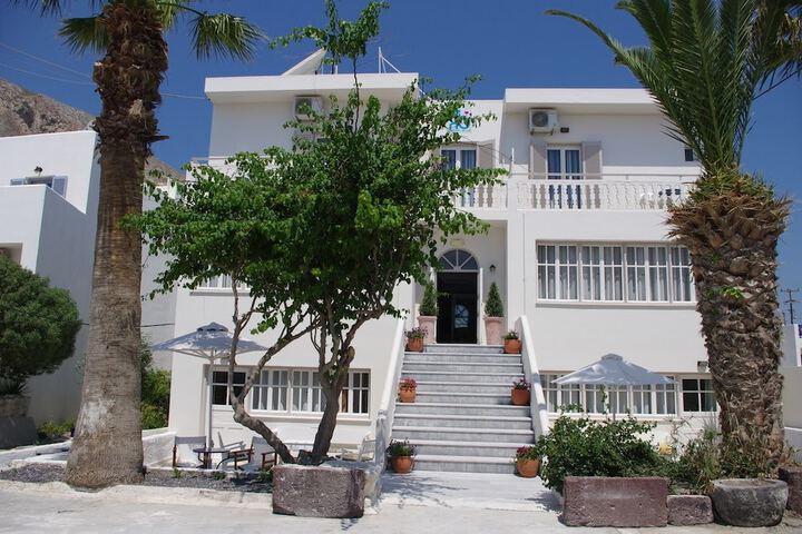 Hotel Entry
