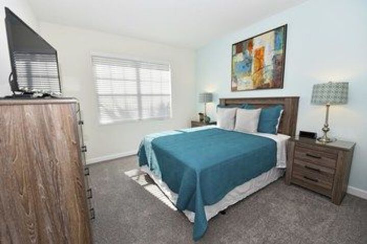 Room 9 of 26