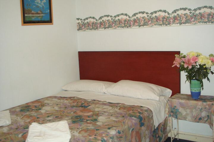 Room 6 of 20