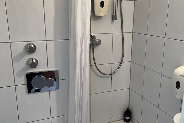Room 42 of 52