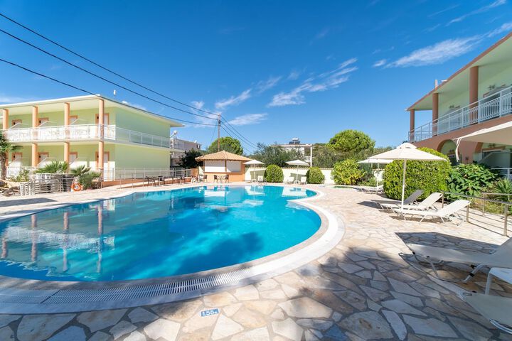 Pool 10 of 19