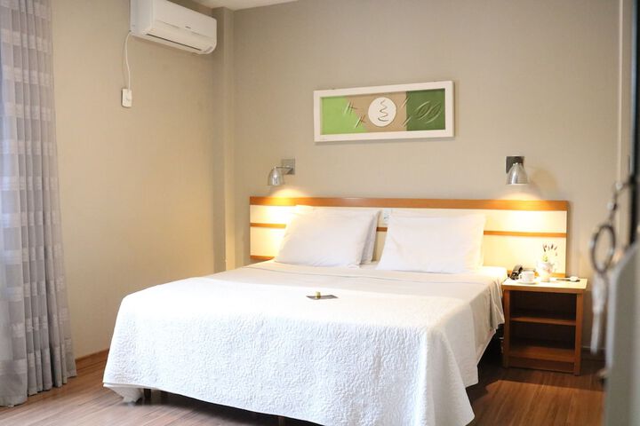 Room 7 of 40