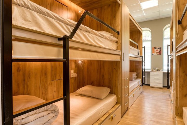 Room 7 of 73