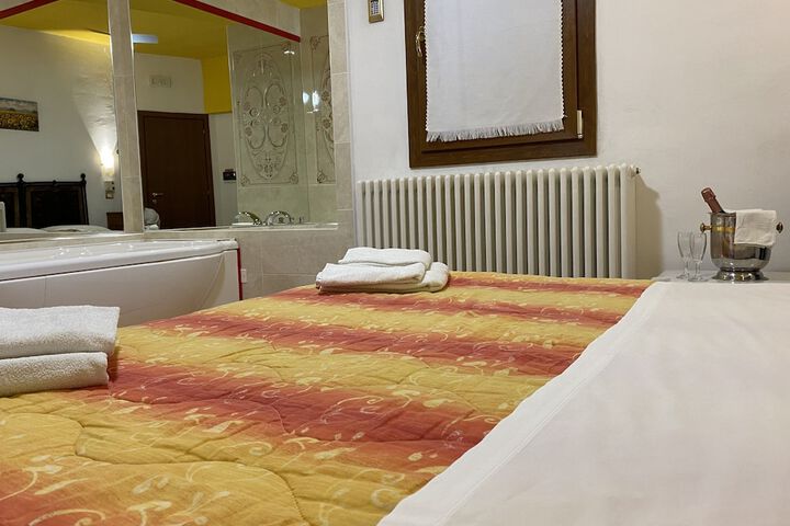 Room 15 of 57