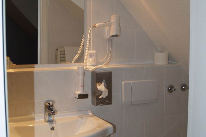 Room 30 of 72