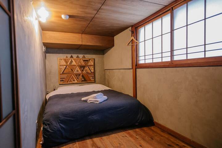 Room 28 of 71