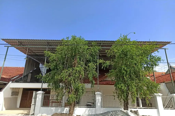 OYO Life 2988 Medokan N2 Residence