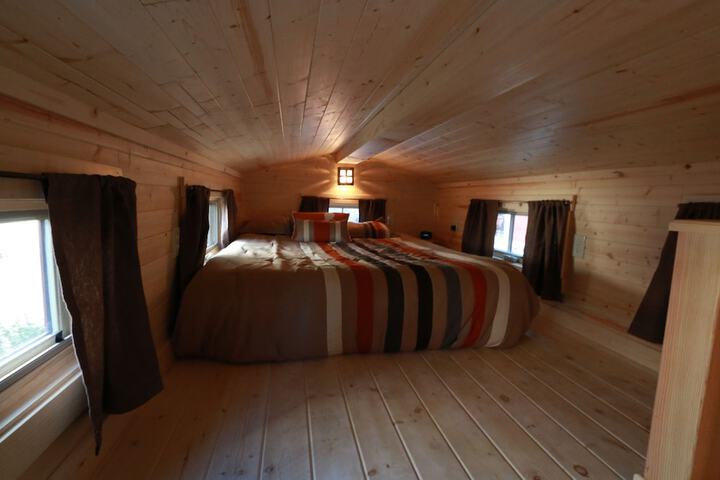 Room 10 of 87