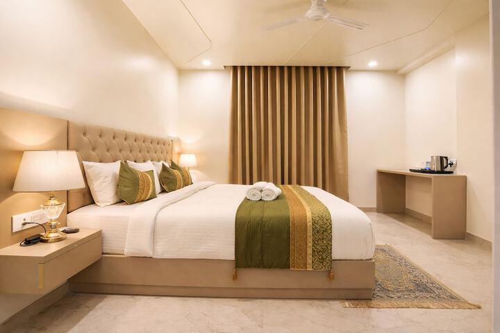 Room 3 of 19