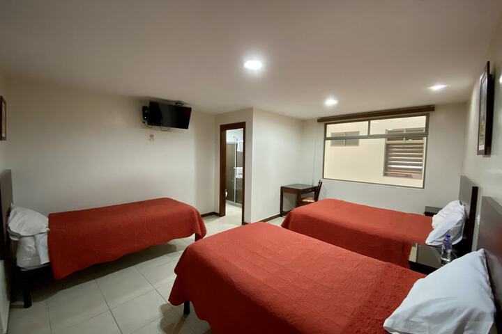 Room 12 of 33
