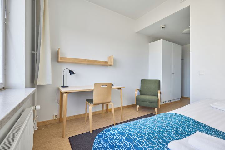 Room 48 of 141