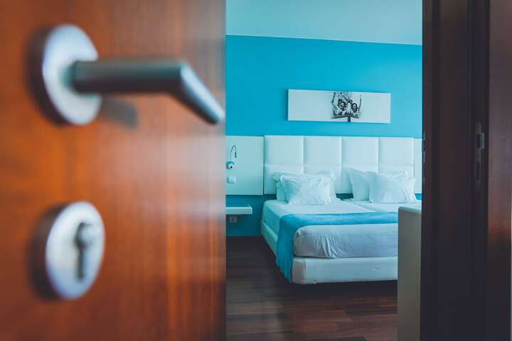 Room 14 of 91