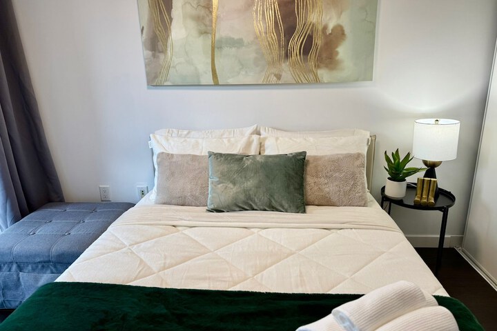 Room 2 of 15