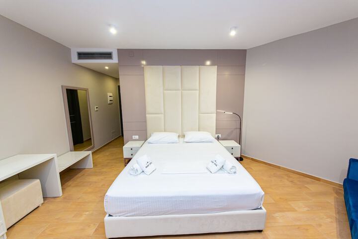 Room 17 of 59