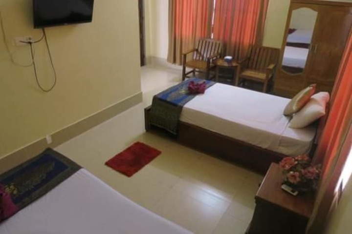 Room 9 of 42