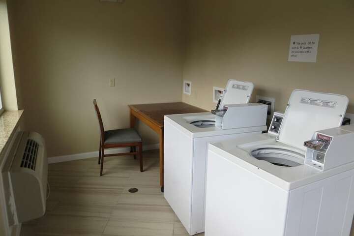 Laundry 20 of 30