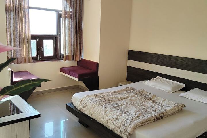 Room 40 of 124