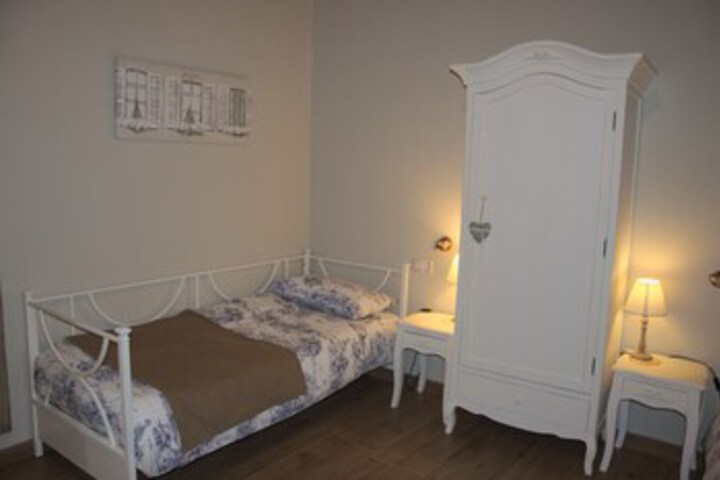 Room 14 of 41