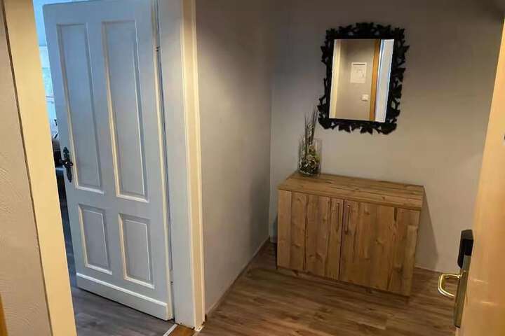 Room 11 of 35