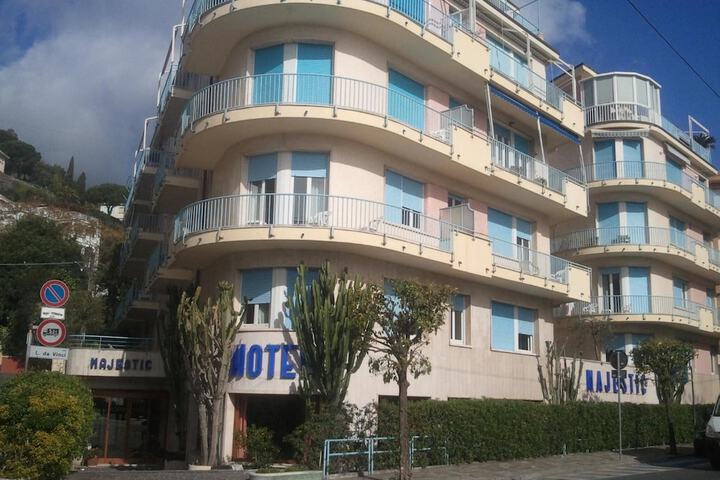 Hotel 129 of 134