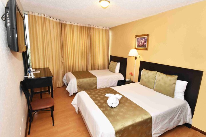 Room 9 of 37