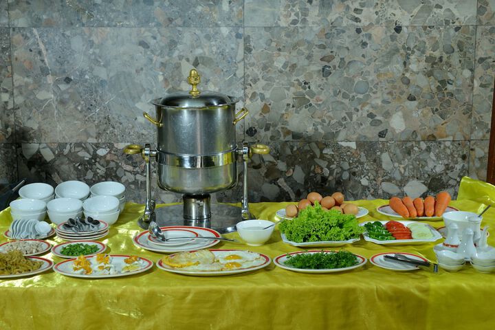Breakfast/Coffee Service 26 of 35