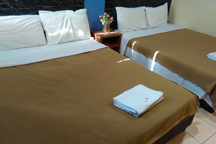 Room 14 of 32