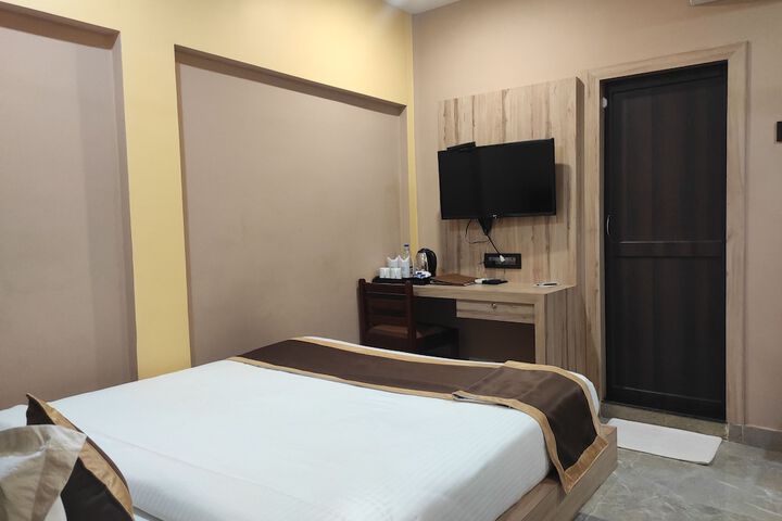 Room 3 of 4