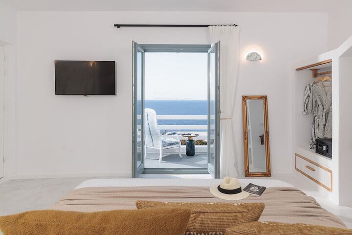Room 25 of 146