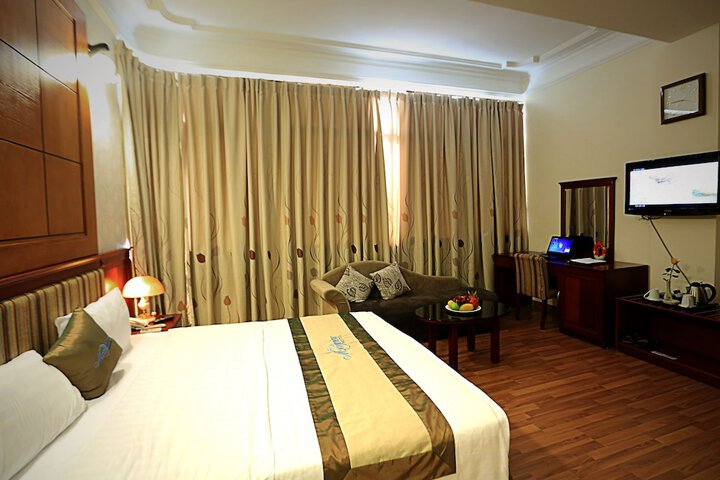 Room 16 of 26
