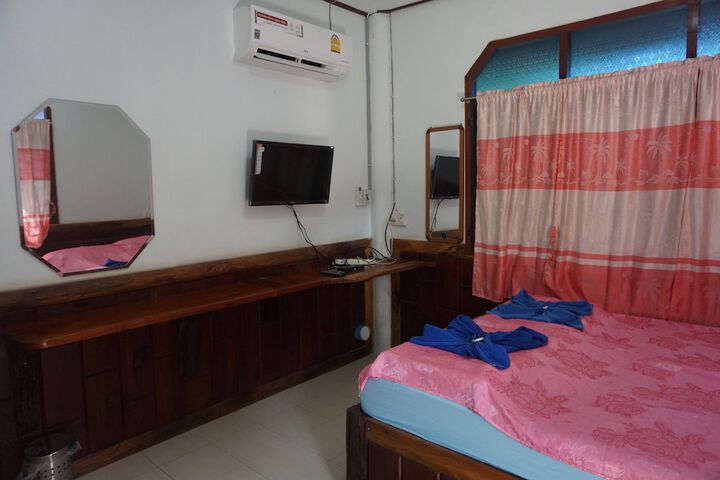 Room 14 of 38