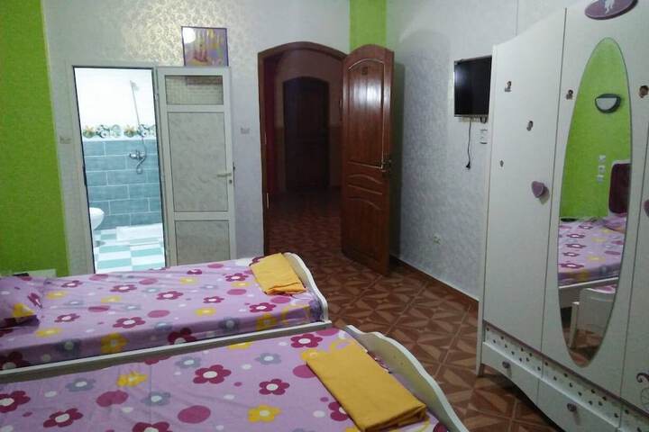 Room 31 of 62