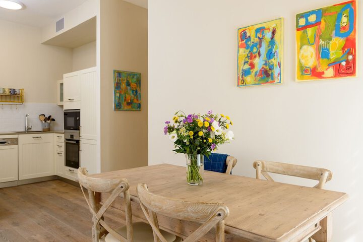 Room 15 of 60