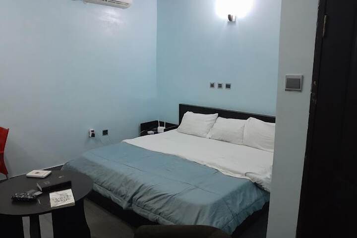 Room 20 of 63