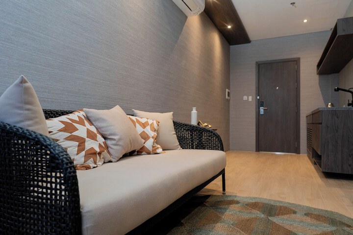Room 14 of 16