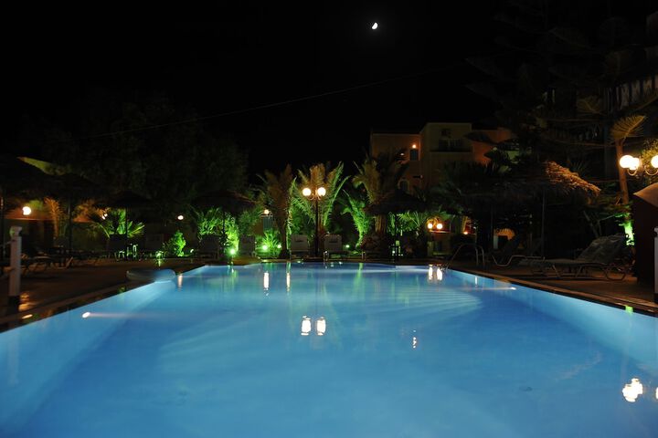 Pool 42 of 58
