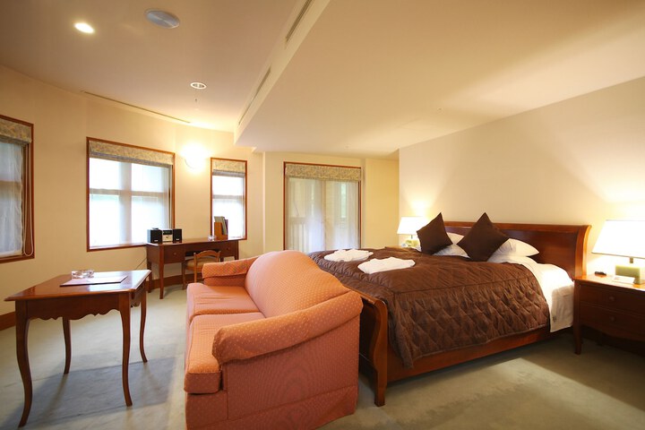 Room 16 of 113