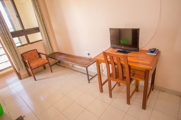 Room 14 of 36