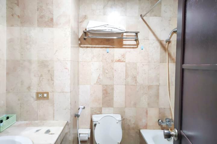 Room 12 of 13