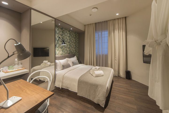 Room 4 of 59