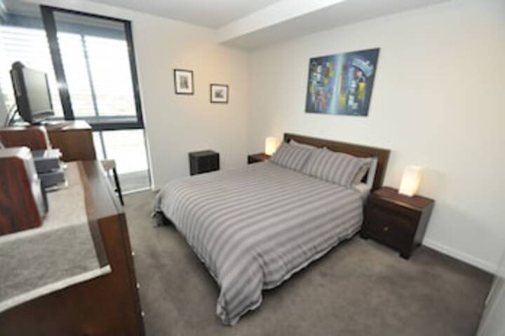 Room 10 of 90