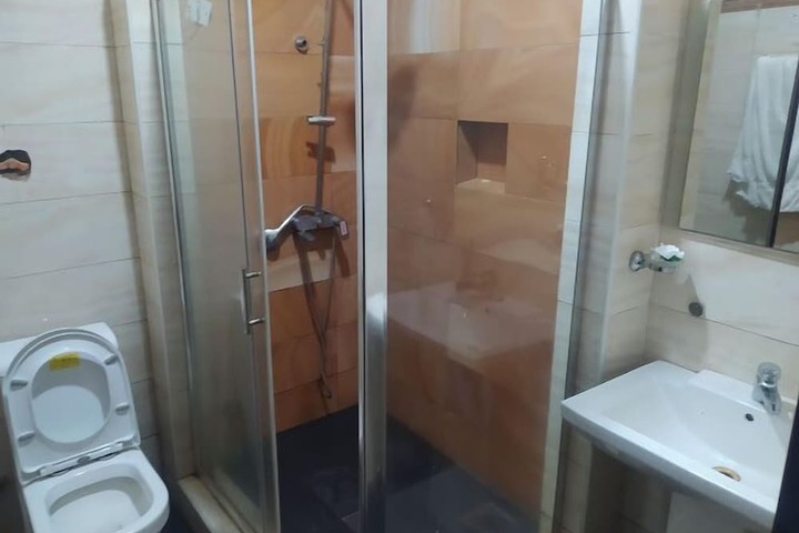 Room 13 of 48