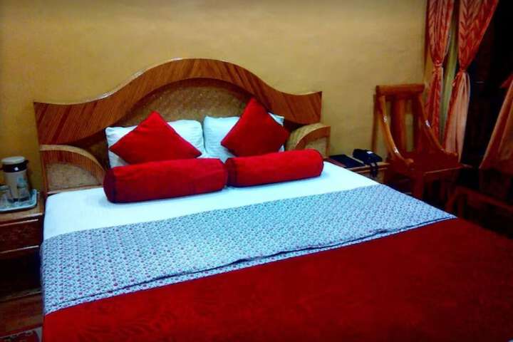 Room 4 of 26