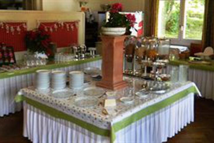 Dining 95 of 108