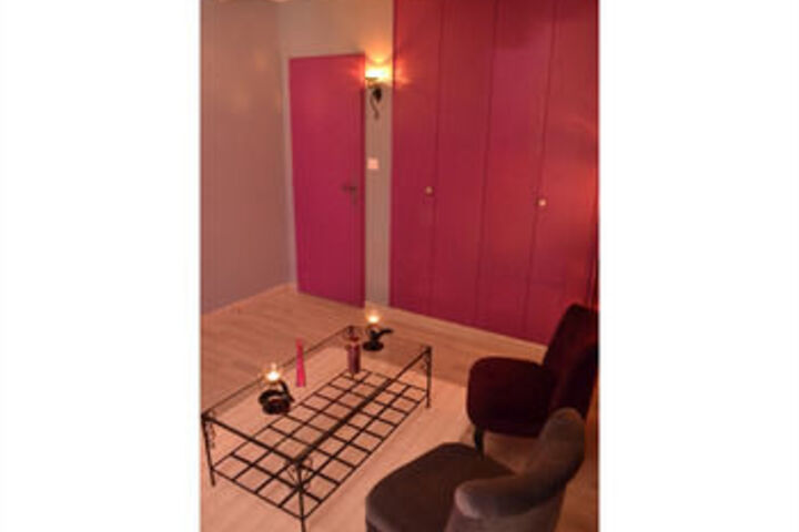 Room 50 of 62